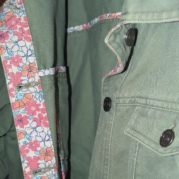L.L. Bean Khaki Women's Utility Jacket with Floral Lining - Picture 2 of 5